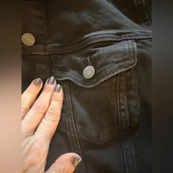 GAP black classic denim jacket - Picture 8 of 10